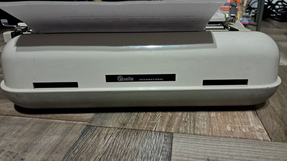 Mașină de scris  Privileg