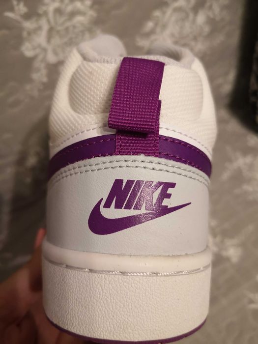 Маратонки, Кецове Nike