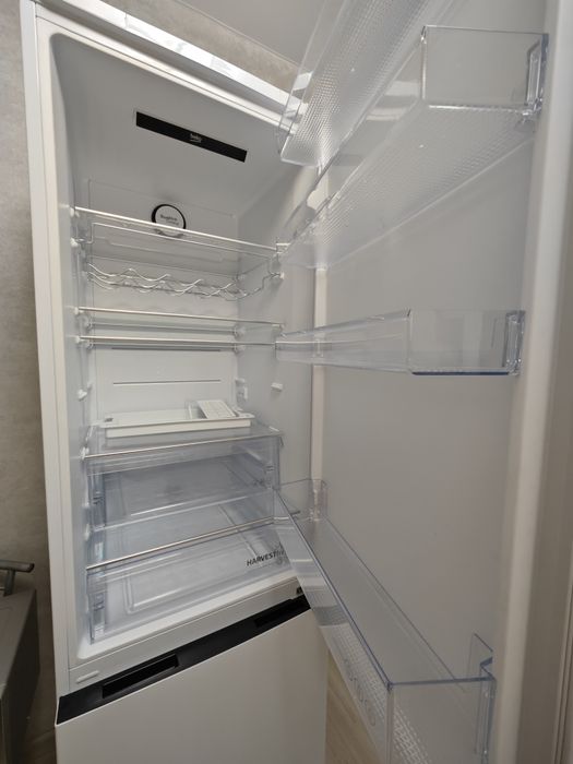 Продам холодильник Beko