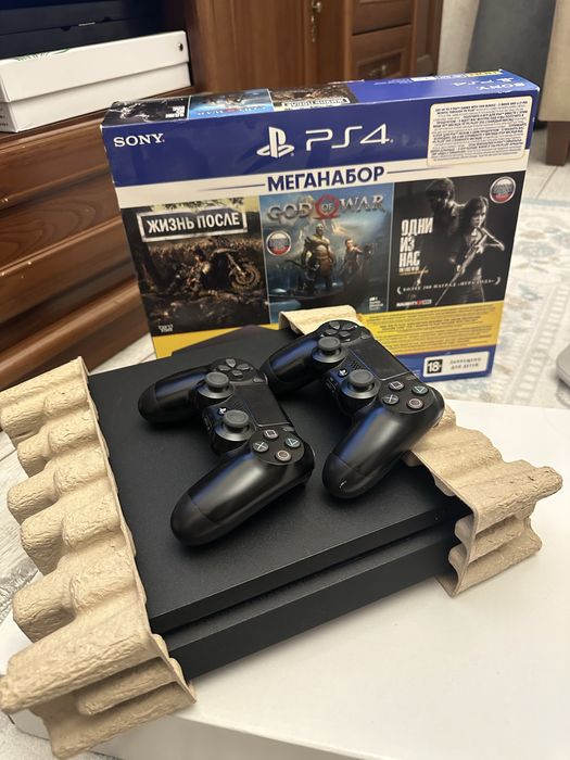 Продажа пс4 с 2 джойстиками