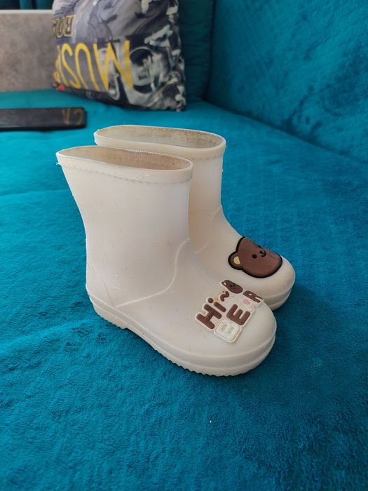 Продам ботиночки тёплые