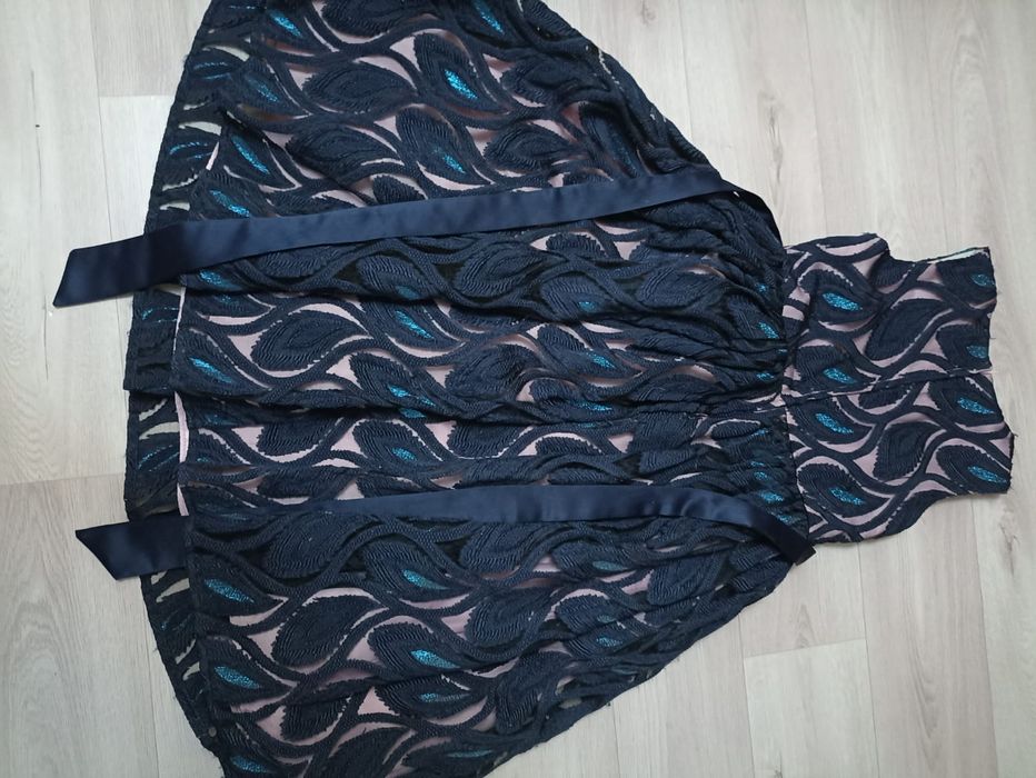 Нарядное платье для девочки