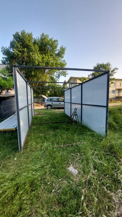 Здрава метална конструкция тип скеле с монтаж