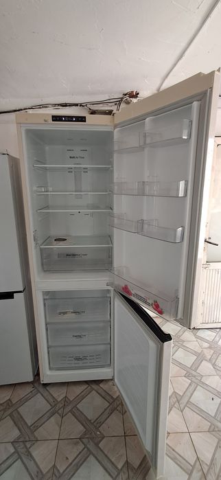 Холодильрик LG 1 м 90 см