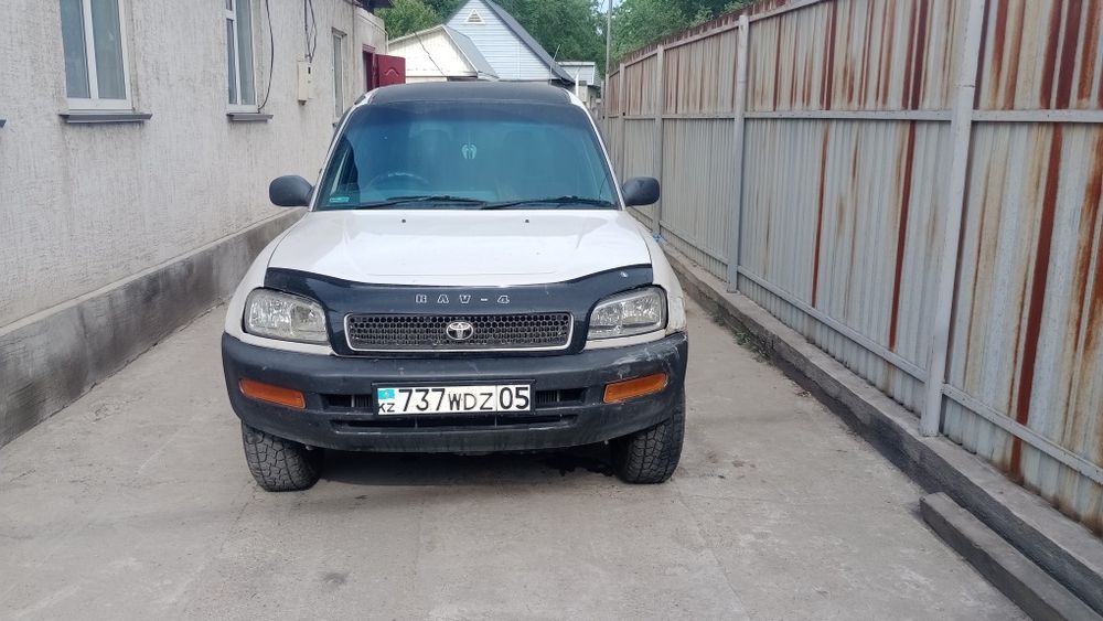 Продам авто 1996 год