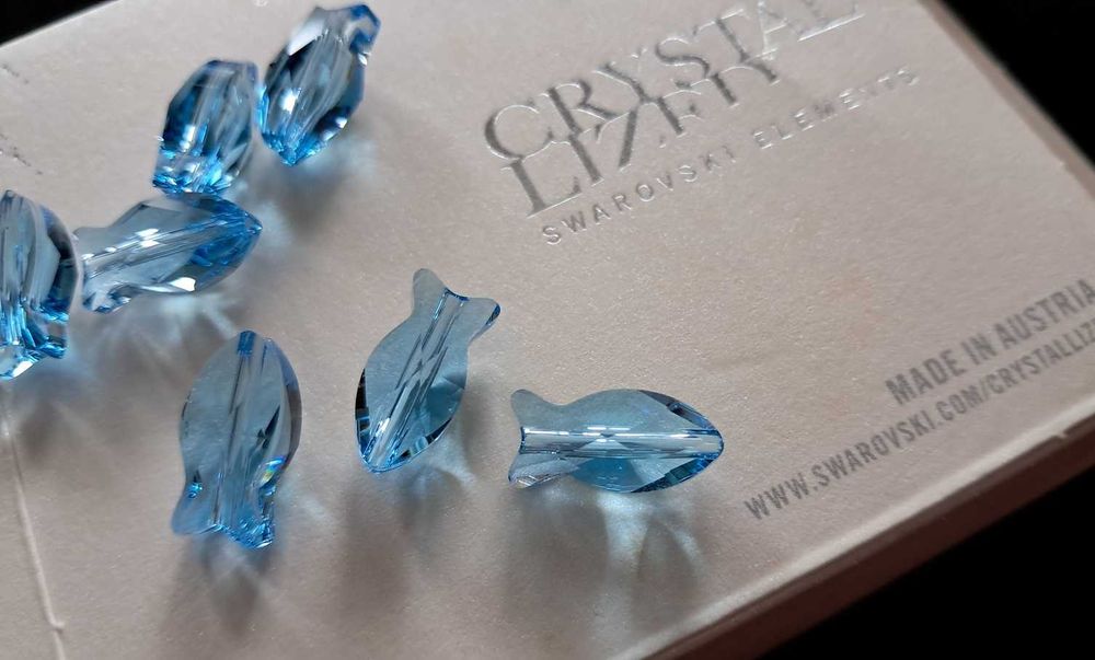 Swarovski Elements кристални рибки висулки и мъниста аквамарин