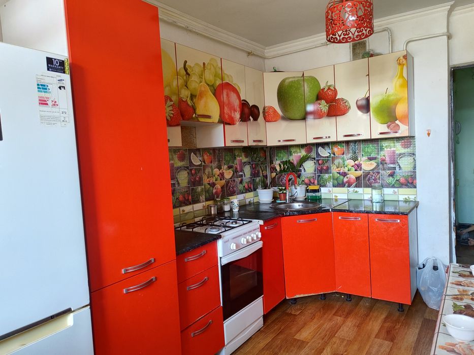 Срочна продам кухни гарнитур