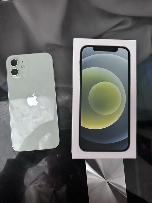 Айфон 12 продам