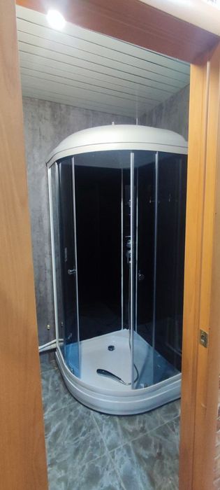 Сборка душевых кабин