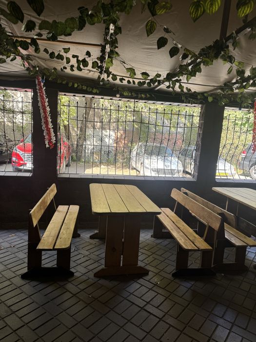 Скамейки со столами