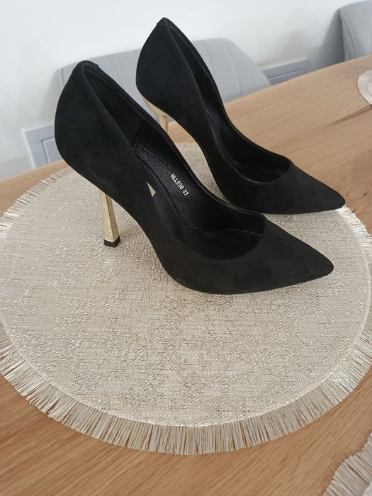 Pantofi eleganti