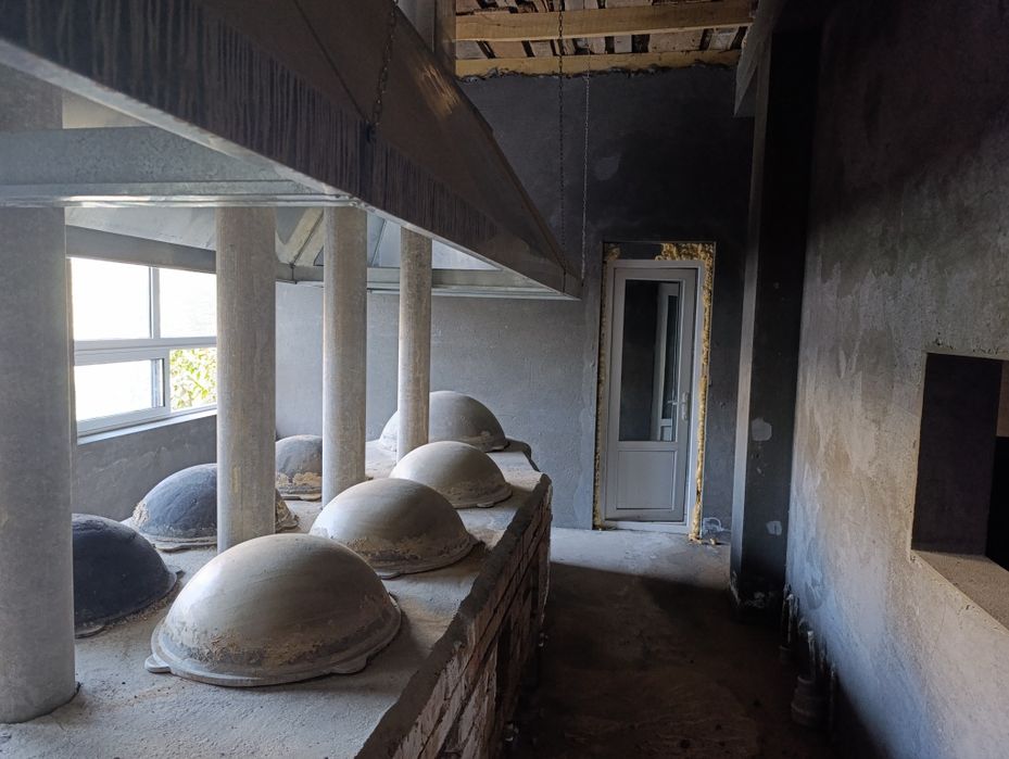 Сотилади. Нотурар 4,6 сотк, 1 линия. Чкалов метро, за сотку 50 000 $