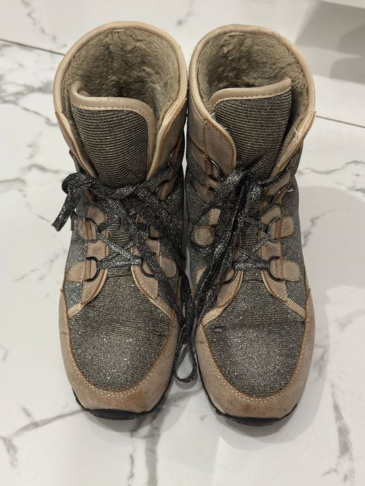 Зимняя обувь 38 размер.