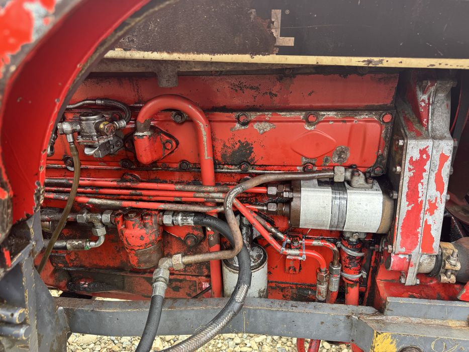 International 1055 xl cu incarcator frontal