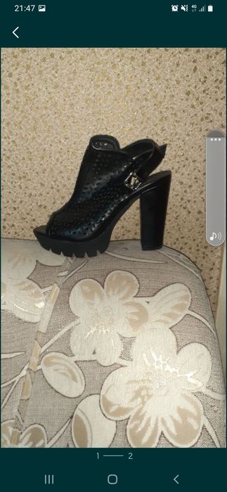 Продам летние босоножки