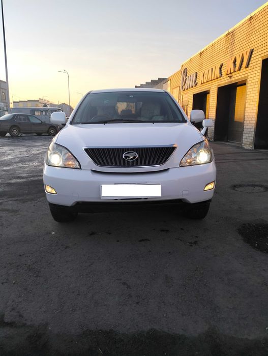 Продам Toyota Harrier