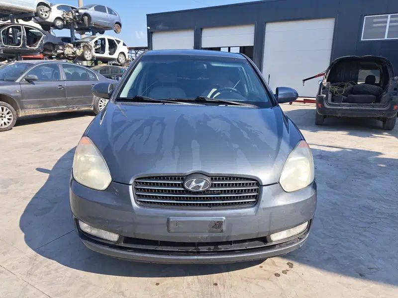Dezmembrez Hyundai Accent 3 (MC) [Fabr 2005-2008]