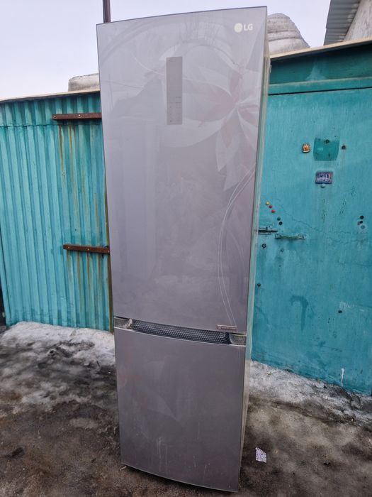 Холодильник " LG "