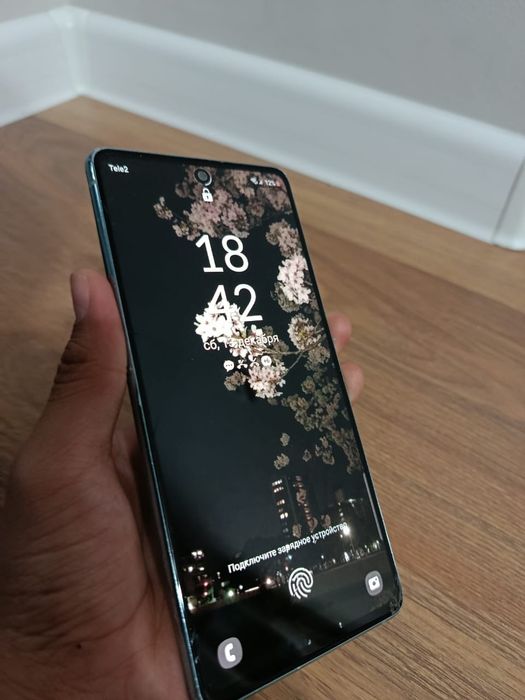 Samsung S20fe В хорошем состоянии