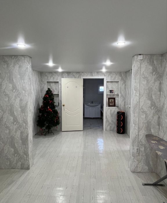 Продаётся большой дом на центральной улице