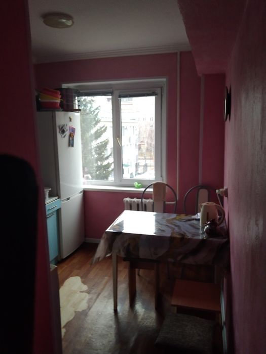 меняю 2 х на 3х комнатную