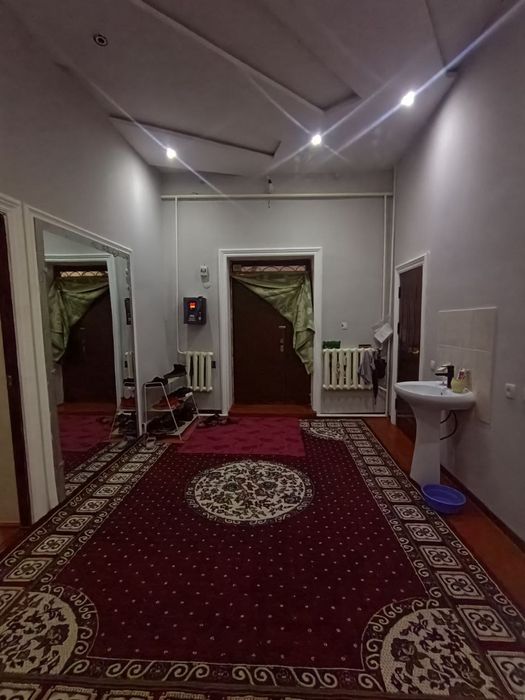 Уй сатылады 2 этаж 7 комната