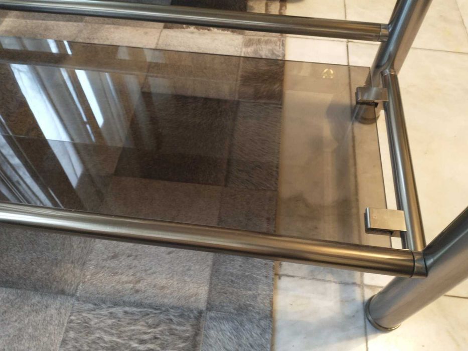 Маса, холна маса - стъкло и алуминий