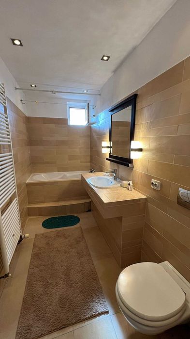De închiriat - Apartament 3 camere - Str Nicolae Iorga