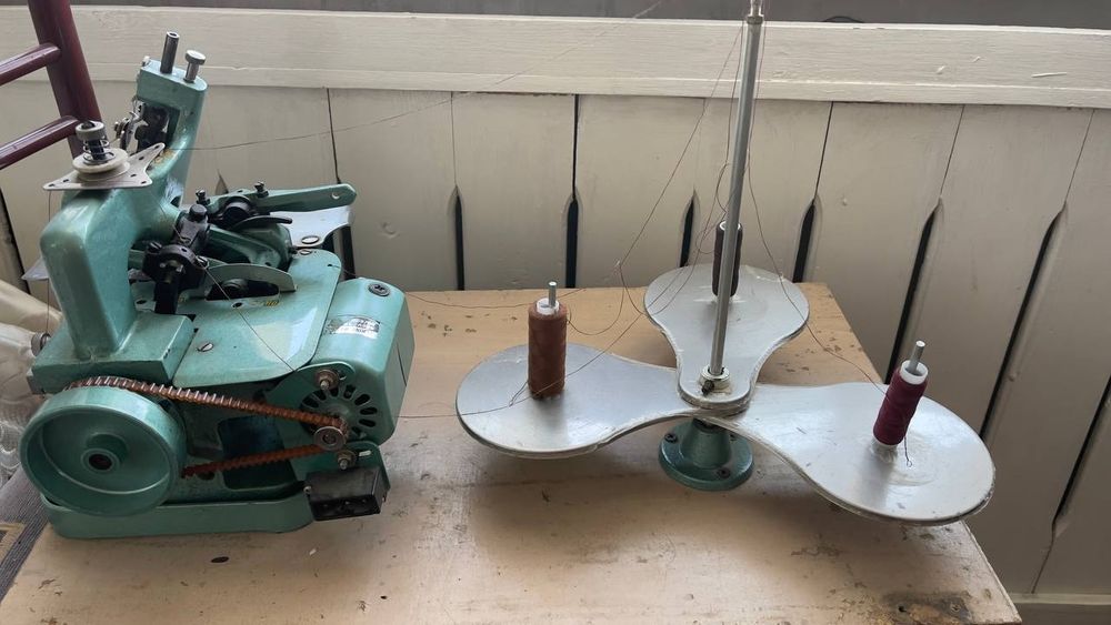 Аверлог швейная машина/ торг уместен