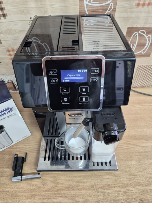 Expresor/Espressor Cafea DeLonghi Perfecta Evo