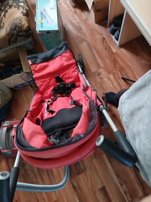 Детская коляска и