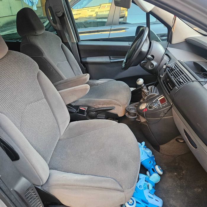 Peugeot 807,7 locuri ,2.0 HDI
