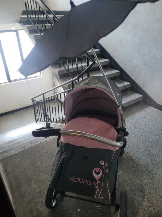 Зимна и лятна количка за бебета