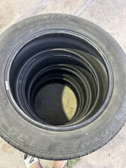 225 60 18 Dunlop vara