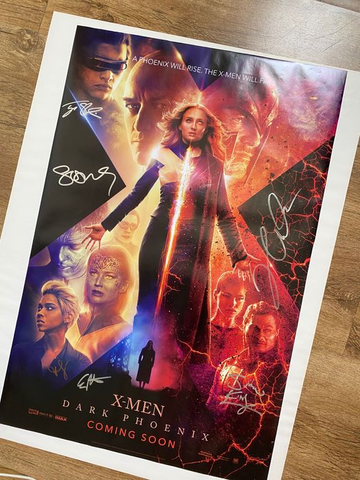 X-Men Dark Phoenix autografe: Jessica Chastain, Evan Peters + altii