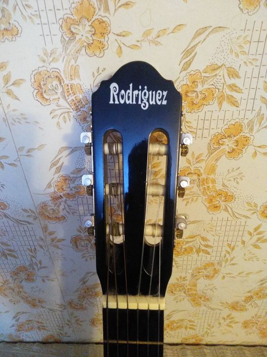 Гитара классическая