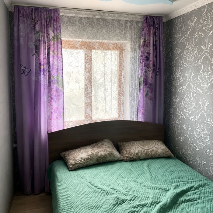 Дом 4 комнатный ,