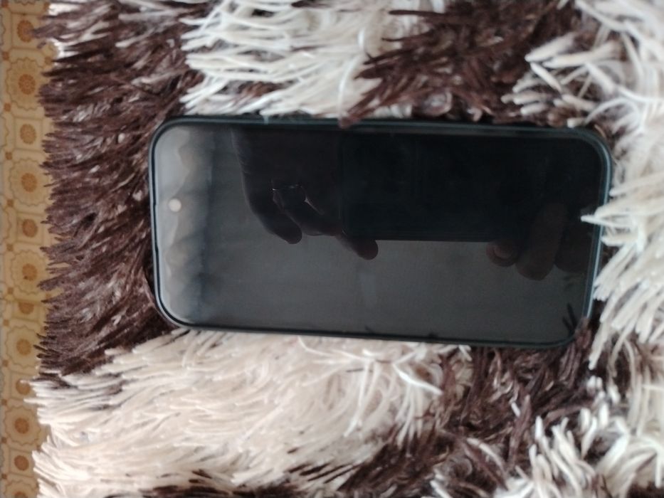 Продам айфон 15 новый