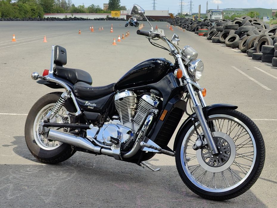 Suzuki Intruder 800cc