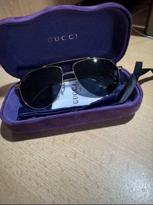 Vand ochelari gucci , negociabil