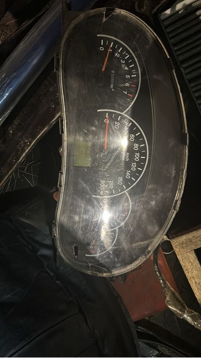 Шиток прибор Приора правый чек