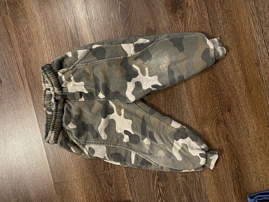 Маркови дрехи за момче 2г. Guess, Levis и др.