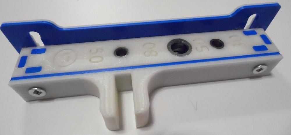 Sablon mobila plastic ericsoane (2x 5mm) si dibluri lemn (1x 8mm)