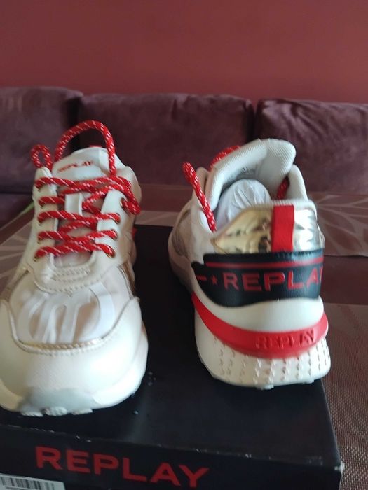 Сникърси Replay
