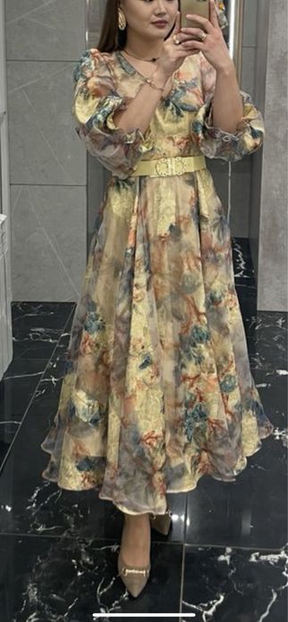 Платье вечернее в отличном состоянии