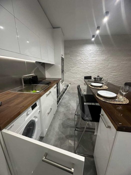 Продава се Двустаен апартамент в Варна, Аспарухово - 62 кв.м за 1193 €/кв.м - Снимка #1