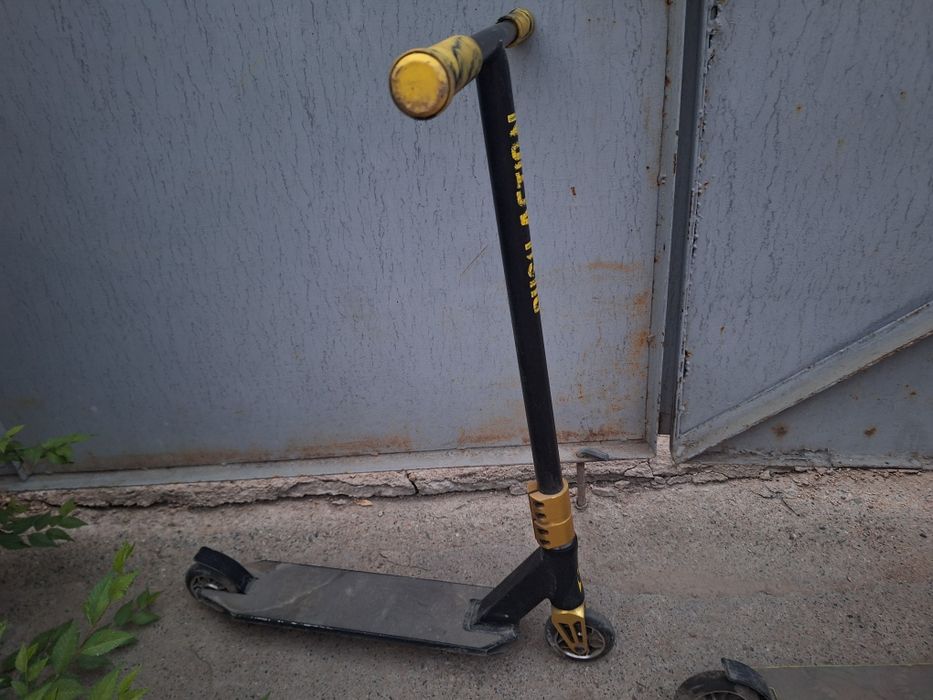 Самокат трюковой Rush Action