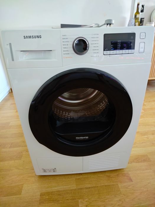 Uscător de rufe Samsung heat pump