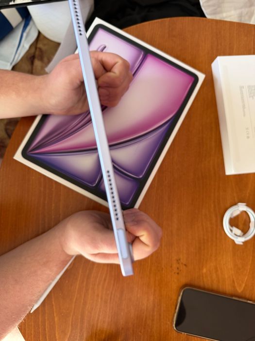 iPad Air 13 m3 като нов