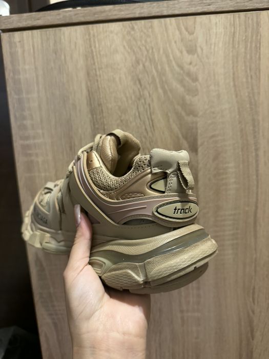 Balenciaga Track